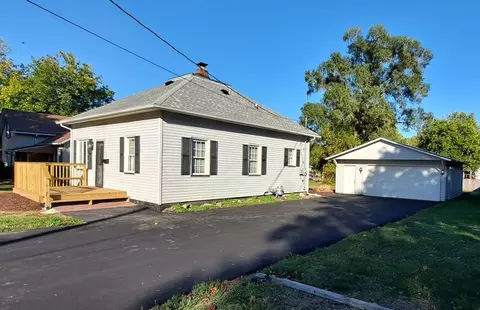 122 Portland Ave, Oglesby, IL 61348