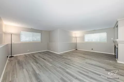 Living - 2440 Daybreak Ct, Elgin, IL 60123 photo 5 of 7