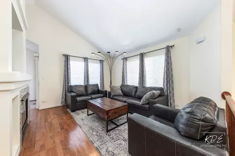 Living - 2440 Daybreak Ct, Elgin, IL 60123 photo 3 of 7
