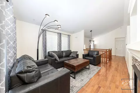 Living - 2440 Daybreak Ct, Elgin, IL 60123 photo 1 of 7