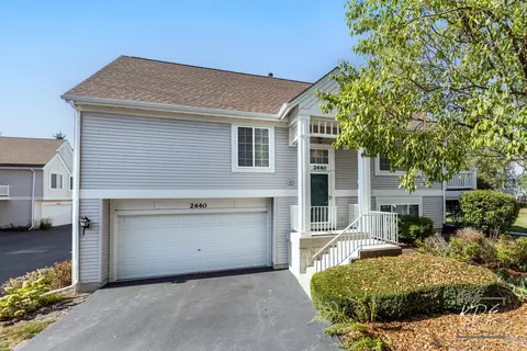 Exterior - 2440 Daybreak Ct, Elgin, IL 60123 photo 2 of 4