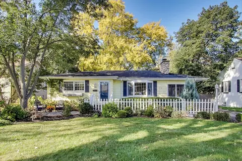 924 Lyford Ln, Wheaton, IL 60189