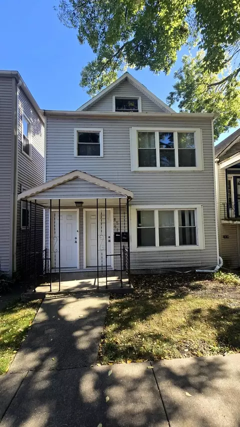 8551 S Manistee Ave, Chicago, IL 60617