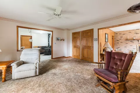 Living - 511 Willow St, Maple Park, IL 60151 photo 5 of 5