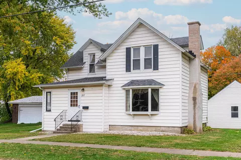 Exterior - 511 Willow St, Maple Park, IL 60151 photo 2 of 6