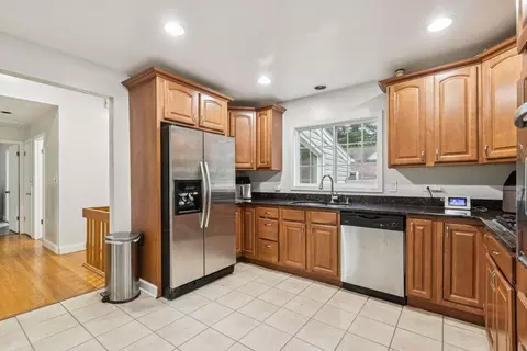 Kitchen - 21008 Apollo Cir, Olympia Fields, IL 60461 photo 1 of 3