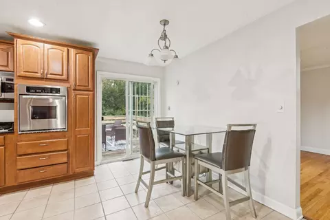 Dining - 21008 Apollo Cir, Olympia Fields, IL 60461 photo 1 of 2