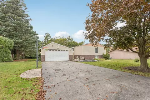 Exterior - 21008 Apollo Cir, Olympia Fields, IL 60461 photo 2 of 6