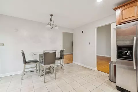 Dining - 21008 Apollo Cir, Olympia Fields, IL 60461 photo 2 of 2