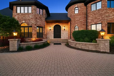 45 Silo Ridge Rd, Orland Park, IL 60467
