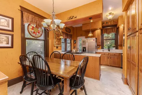 Dining - 1111 E Grove St E, Bloomington, IL 61701 photo 4 of 4