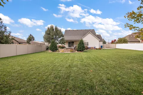 Exterior - 1230 Eagle Bluff Dr, Bourbonnais, IL 60914 photo 5 of 6