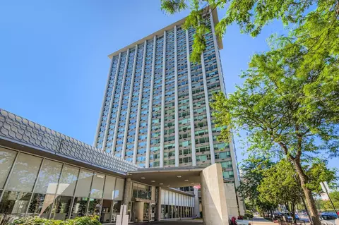 3600 N Lake Shore Dr #1323, Chicago, IL 60613