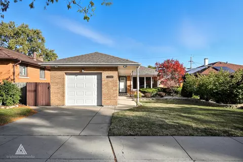 3712 W 115th St, Chicago, IL 60655