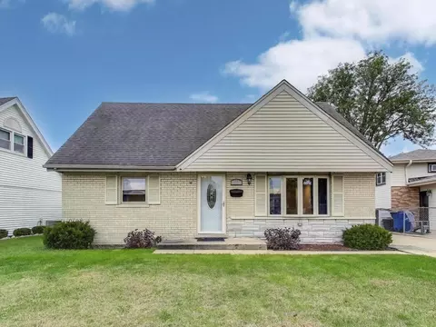 13616 Short Dr, Crestwood, IL 60418