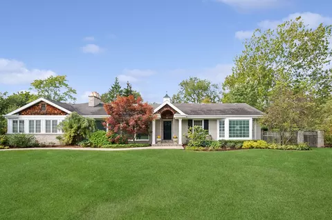 1144 Ranch Rd, Lake Forest, IL 60045