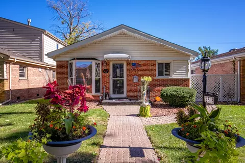 9515 S Peoria St, Chicago, IL 60643