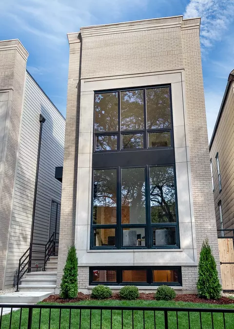 1416 W Warner Ave, Chicago, IL 60613