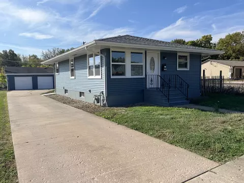 701 Lundy St, Streator, IL 61364