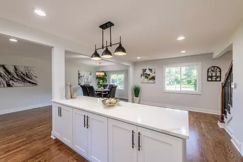 Kitchen - 312 Pine St, Deerfield, IL 60015 photo 6 of 7