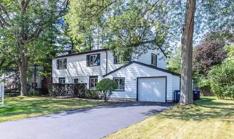 312 Pine St, Deerfield, IL 60015