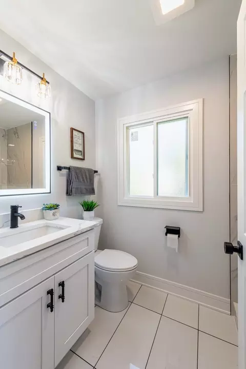 Bath - 312 Pine St, Deerfield, IL 60015 photo 4 of 7
