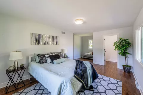 Bedroom - 312 Pine St, Deerfield, IL 60015 photo 2 of 8