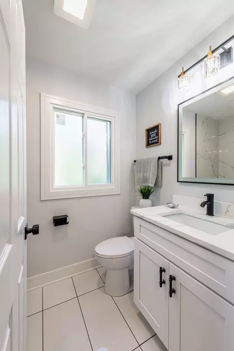 Bath - 312 Pine St, Deerfield, IL 60015 photo 1 of 7