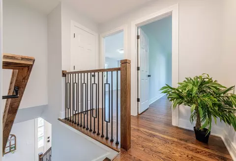 Entry Way - 312 Pine St, Deerfield, IL 60015 photo 4 of 6