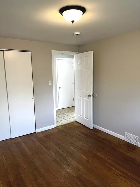 Bedroom - 4348 Mann St, Oak Forest, IL 60452 photo 4 of 5