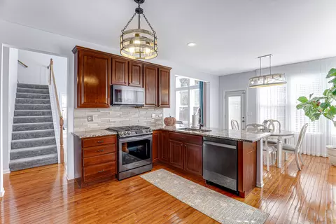 Kitchen - 24307 Sheffield Ln, Plainfield, IL 60585 photo 2 of 5