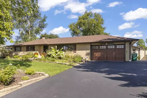 2819 Biltmore St, Joliet, IL 60435