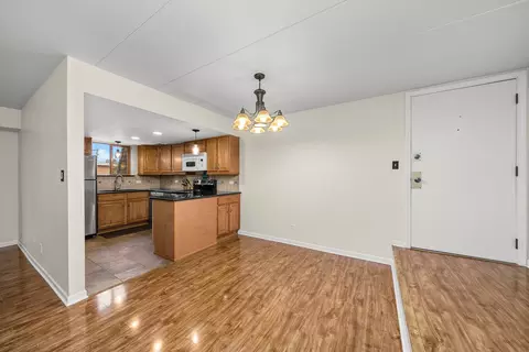 Dining - 4955 134th Pl #2A, Crestwood, IL 60418 photo 1 of 1