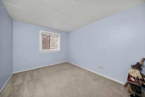 Bedroom - 4955 134th Pl #2A, Crestwood, IL 60418 photo 1 of 4