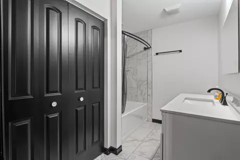 Bath - 4816 W Margaret St, Monee, IL 60449 photo 2 of 3