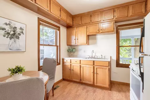 409 S Hale St, Wheaton, IL 60187 photo 12