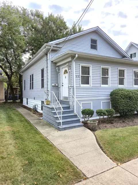409 S Hale St, Wheaton, IL 60187