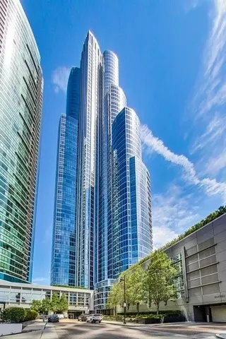 1211 S Prairie Ave #5400, Chicago, IL 60605