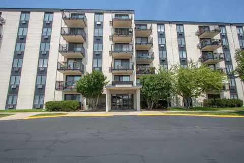 9128 W Terrace Dr #2N, Niles, IL 60714