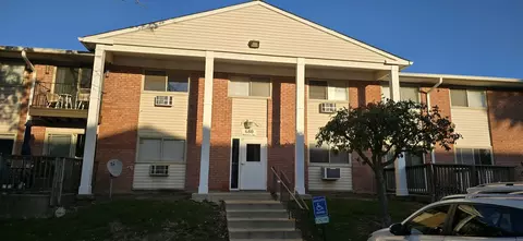680 Marilyn Ave #104, Glendale Heights, IL 60139