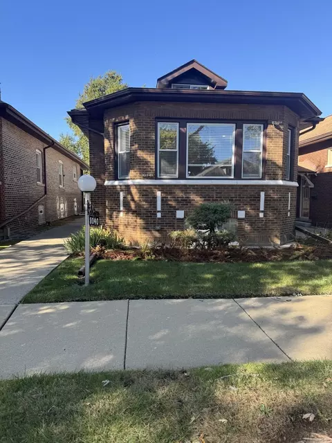 8040 S Luella Ave, Chicago, IL 60617