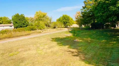 8533 N 1900 East Rd, Bloomington, IL 61705