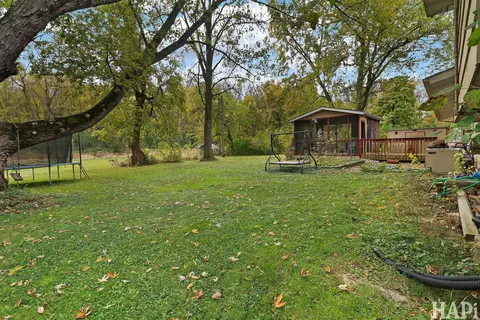 Exterior - 1711 Beechnut Dr, Holiday Hills, IL 60051 photo 4 of 7