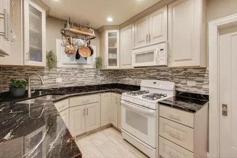 Kitchen - 3418 Wesley Ave, Berwyn, IL 60402 photo 2 of 2