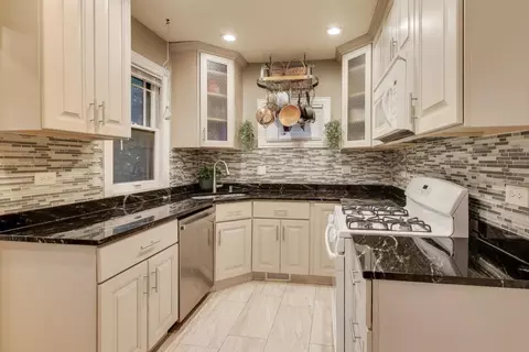 Kitchen - 3418 Wesley Ave, Berwyn, IL 60402 photo 1 of 2