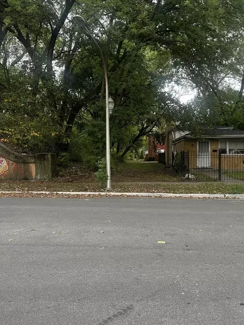 5831 S Carpenter St, Chicago, IL 60621