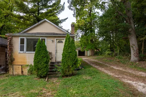 38178 N 1st Ave, Spring Grove, IL 60081