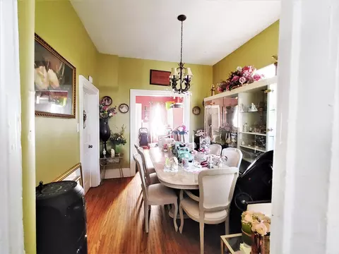 Dining - 8 Walker Pl, Elgin, IL 60120 photo 1 of 1