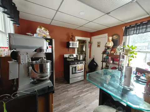 Kitchen - 8 Walker Pl, Elgin, IL 60120 photo 3 of 3
