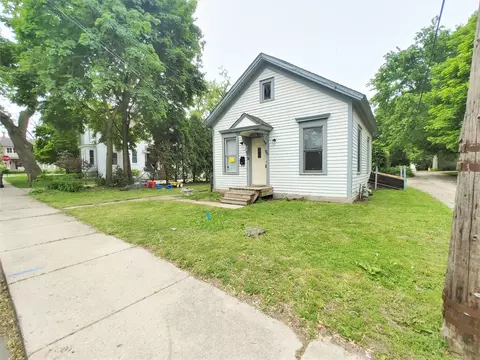 Other - 8 Walker Pl, Elgin, IL 60120 photo 4 of 4